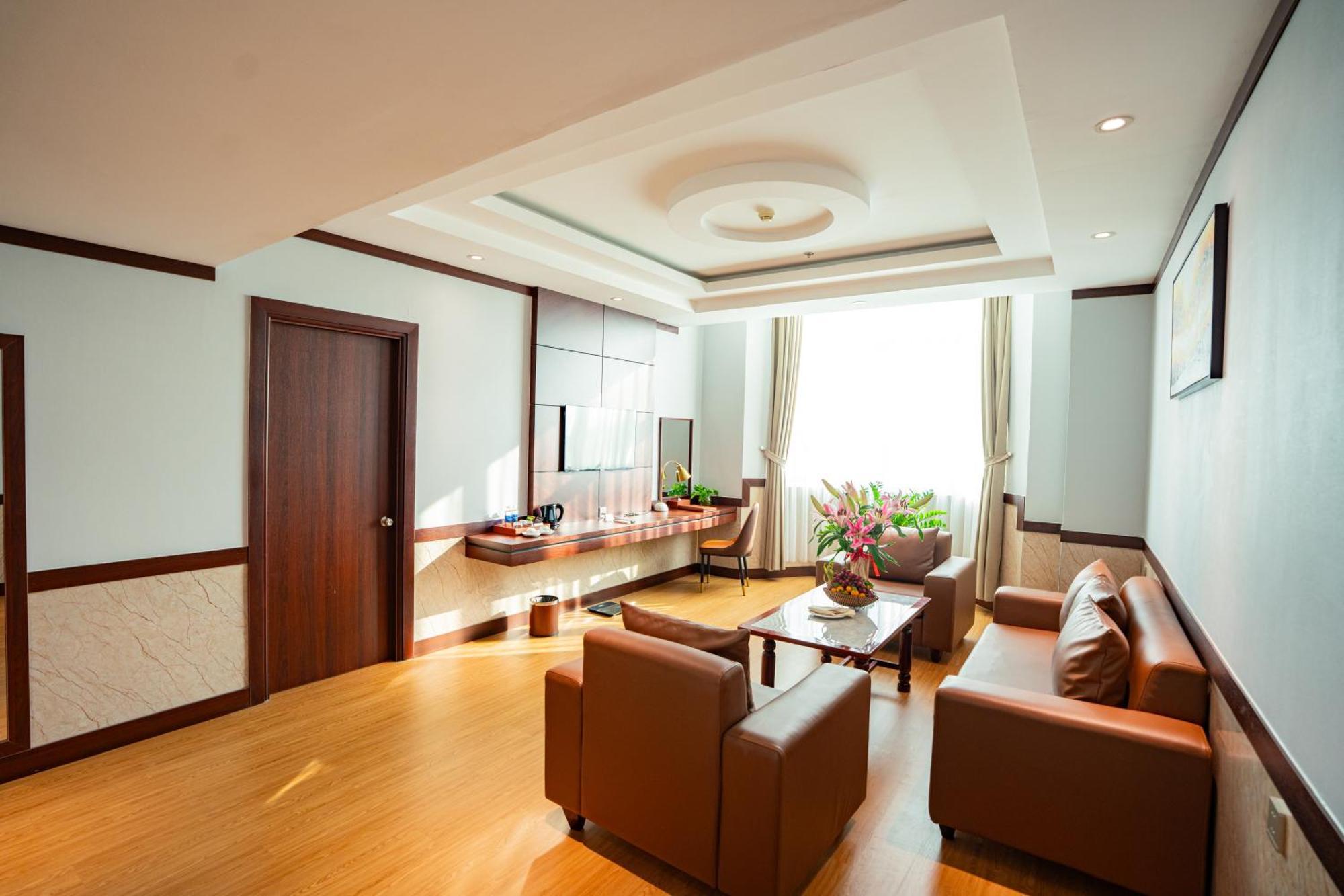 Van Phat Riverside Hotel Can Tho Room photo