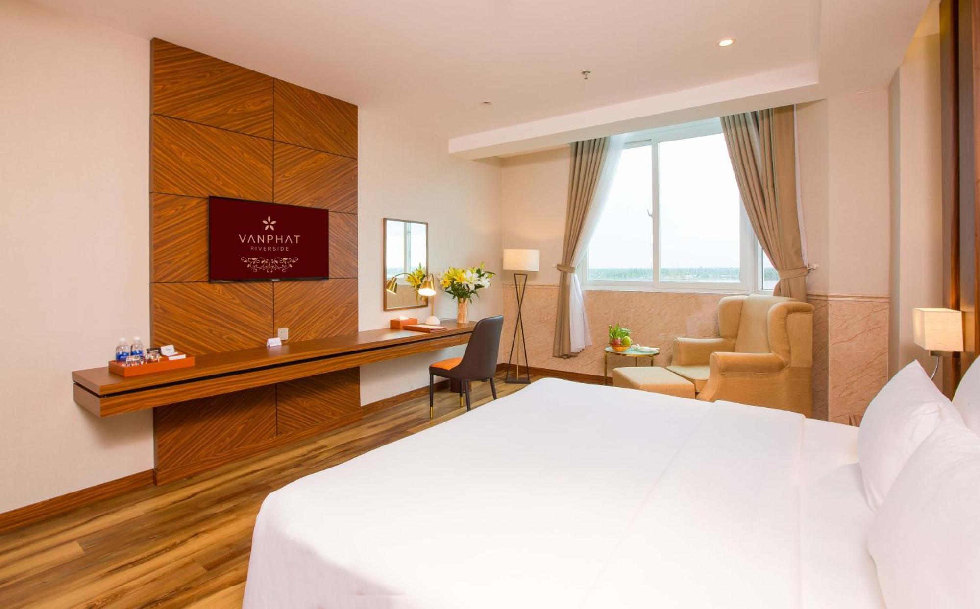 Van Phat Riverside Hotel Can Tho Room photo